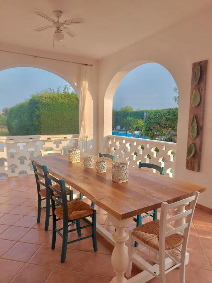 Villa Connie Serranova Exterior photo